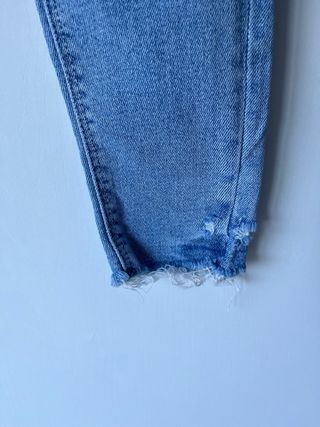 Stradivarius - Pantalón skinny vaquero claro roto