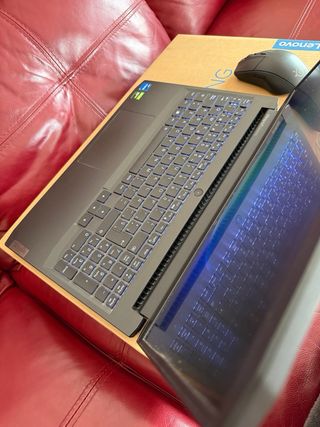 Portátil Lenovo IdeaPad Gaming 3 recién formateado