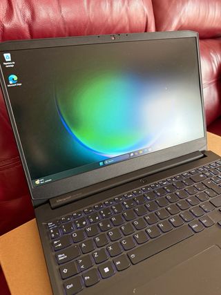 Portátil Lenovo IdeaPad Gaming 3 recién formateado