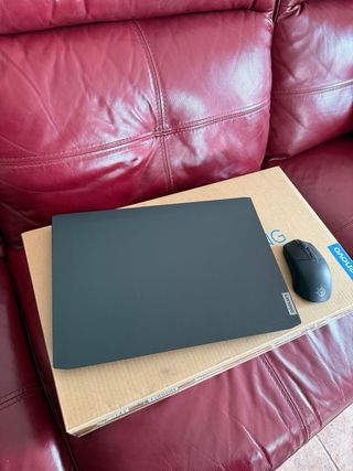 Portátil Lenovo IdeaPad Gaming 3 recién formateado