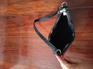 Bolso negro piel sintética