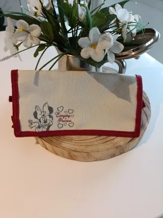 Neceser Minnie Mouse con Corazones