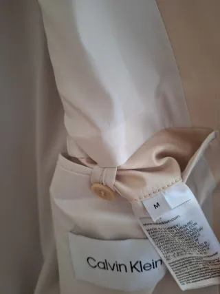 Americana Calvin Klein Talla M color crema