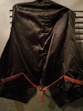 Chaleco de cuero echo a medida