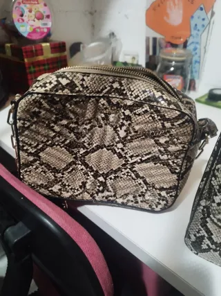 Bolso estampado serpiente