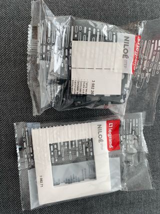 Interruptor doble Legrand Niloé Step