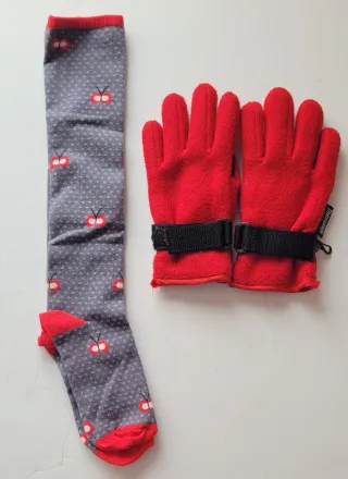 Guantes y calcetines niña