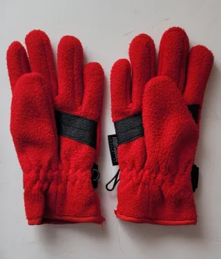 Guantes y calcetines niña