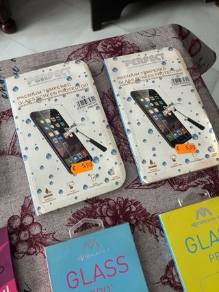 Set 12 Protectores Pantalla Móvil Tempered Glass