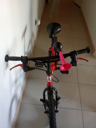 Bici infantil 14 Btwin roja