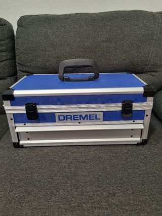 Dremel 8240 Multiherramienta 12V + 65 Accesorios