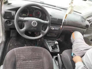Volkswagen Passat 2003