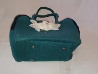 Borsa bauletto in panno verde