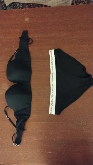 Bikini Calvin Klein Negro