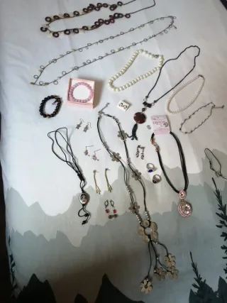 Lote Bisutería Collares Pulseras Pendientes