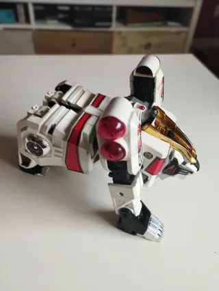 Vecchia figura robot bianco dei Power Rangers