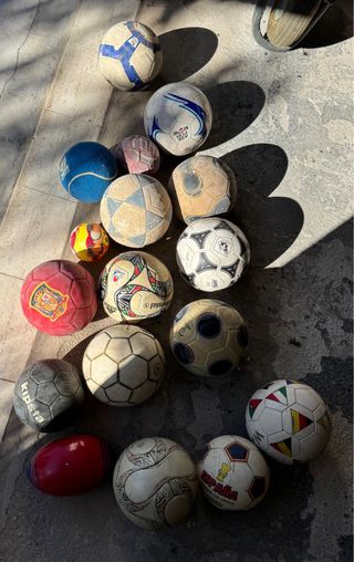 Lote 17 Balones Fútbol y Varios