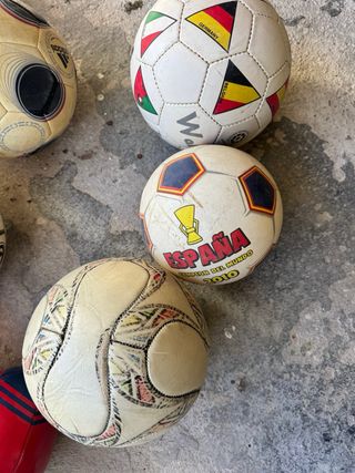 Lote 17 Balones Fútbol y Varios