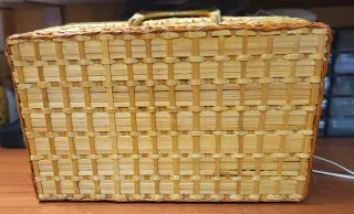 Cesto in vimini con manico