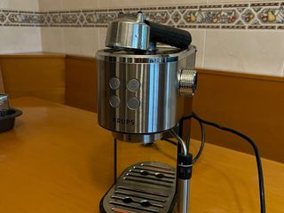 Cafetera Krups 1400W, 15 Bar, 1L