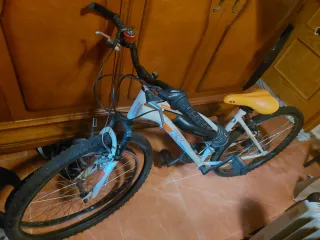 Bicicleta KX Blanca y Amarilla