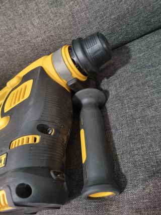 DEWALT DCH235N 18V XR Taladro Percutor