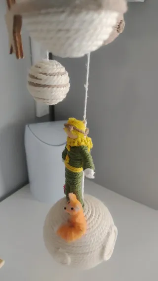 Carrusel móvil El Principito macramé