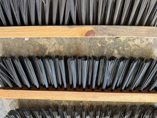 Cepillos barrenderos de madera