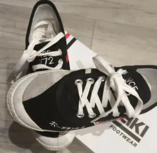 Sneakers Retro Negro/Gris