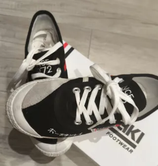 Sneakers Retro Negro/Gris