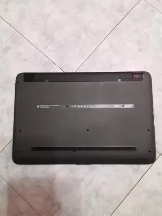 HP Laptop PC 17 Modello 3165NGW no test
