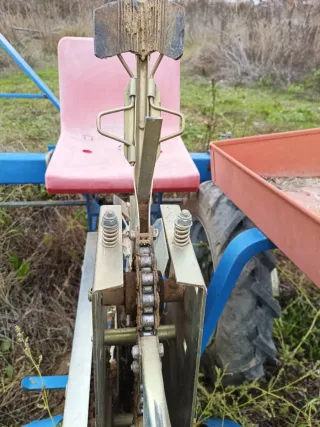 Plantadora Hortícola de pinzas