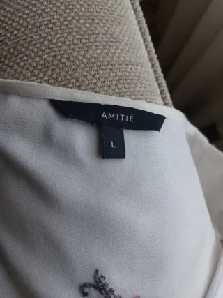 Camisa blanca bordada flores