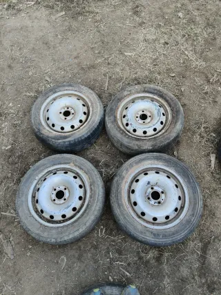 4 Llantas r 15 Renault Kangoo