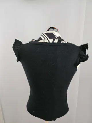 Camiseta de punto negra con estampado