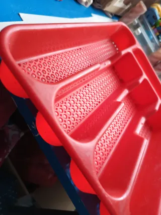 Organizador de cubiertos rojo