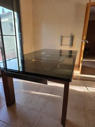 Magnífica mesa plegable crystal de El Corte Inglés