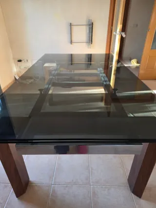 Magnífica mesa plegable crystal de El Corte Inglés