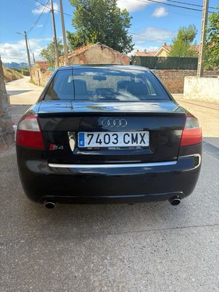 Audi S4 B6 V8