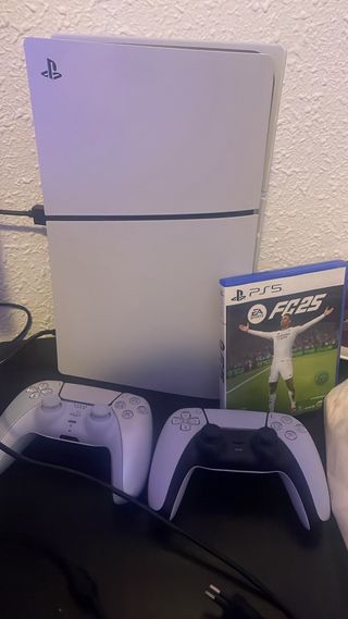 Console PlayStation 5 + 2 Controller + Gioco