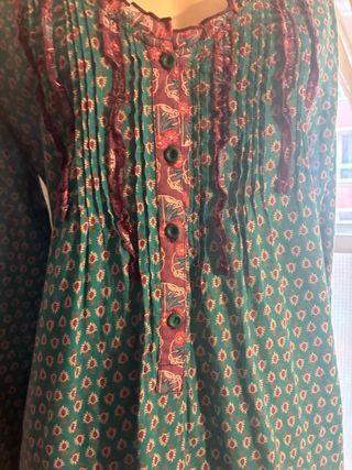 Blusa manga larga estampada T. L