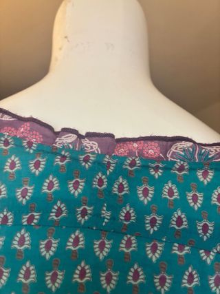 Blusa manga larga estampada T. L