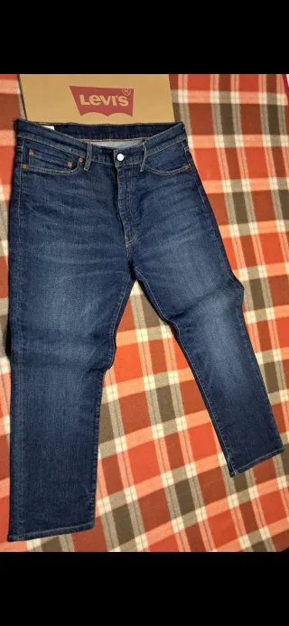 Lote 2 Levi's 511 W38 + Jersey Lacoste 56