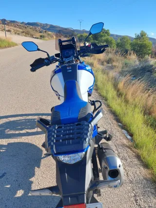 Suzuki V-Strom 1050 Azul/Blanca