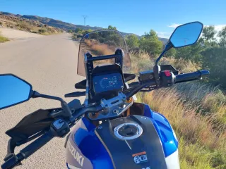 Suzuki V-Strom 1050 Azul/Blanca