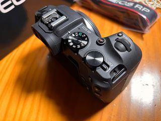 Canon EOS RP Como Nueva.