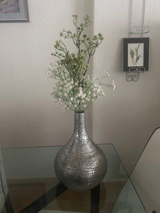 Jarrón Metálico Plateado Decorativo