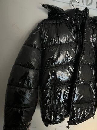 Chaqueta Moncler Negra Brillante