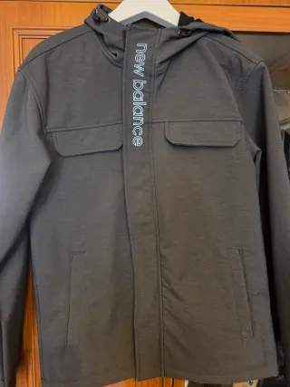 Chaqueta New Balance gris hombre