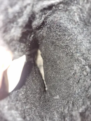 Stivali UGG neri con fibbia e pelliccia